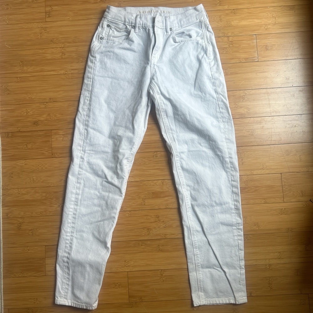 American Eagle White Denim Low Rise Jeans